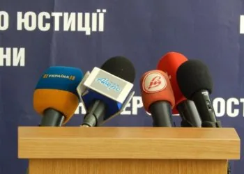 FOTO_ZMI_ILYuSTRATsIY--NE-e1525428277509