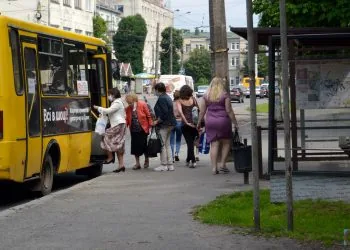 карантин маски зупинка штраф локдаун