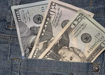 джинса долари