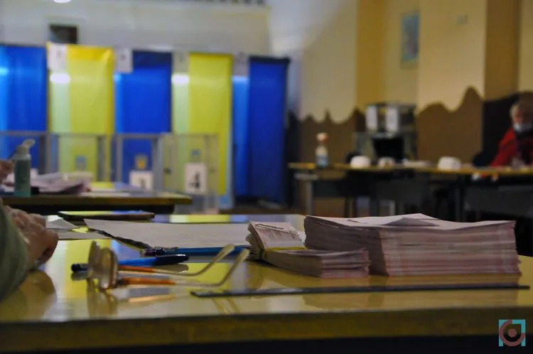 вибори виборча дільниця голосування бюлетені для голосування