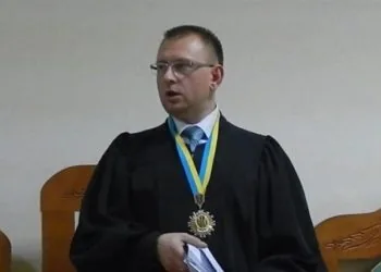 Суддя Волинського окружного адміністративного суду Андрій Ксензюк
