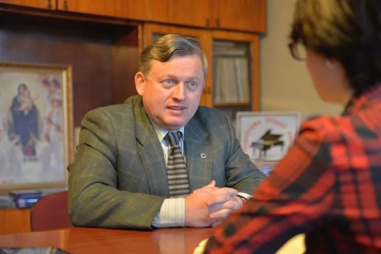 Директор Волинської філармонії Сергій Єфіменко суд штраф дружина