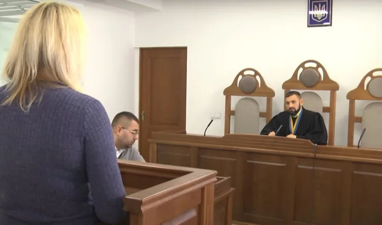 Суд виправдав чоловіка-нотаріуса судді Шацького райсуду Олексія Сушика у справі про підробку документів