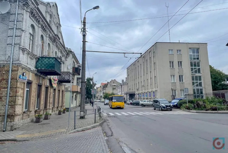 вулиця Богдана Хмельницького тротуар Луцьк