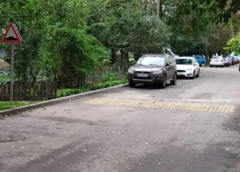 "лежачий поліцейський" на Львівській