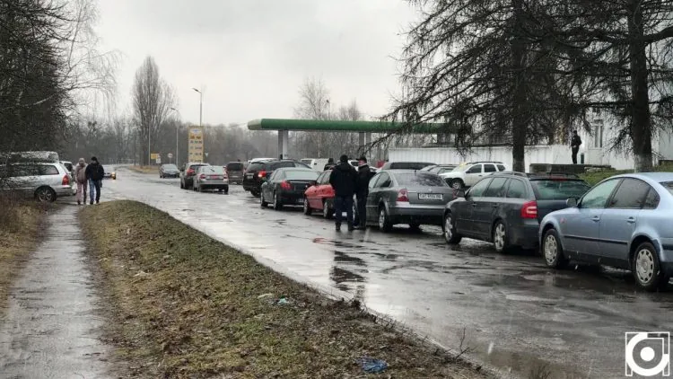 Заправки на час війни