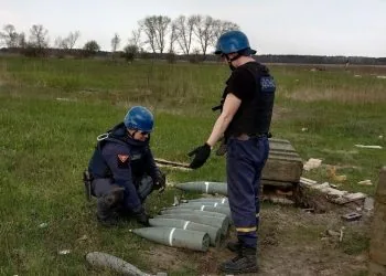 розміновування