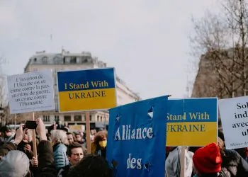 з україною мітинг