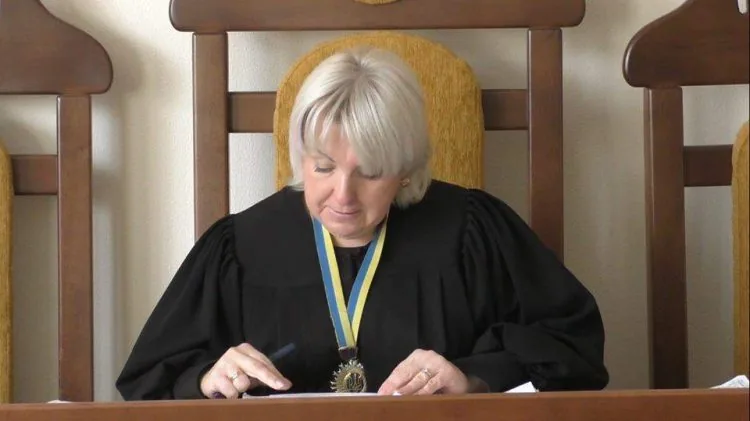 Орися Ференс-Піжук суддя