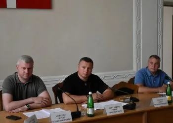Юрій Погуляйко та його заступники Сергій Мовенко Олександр Троханенко