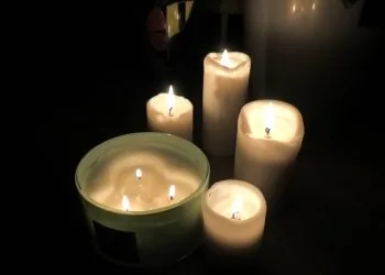 свічки блекаут темрява