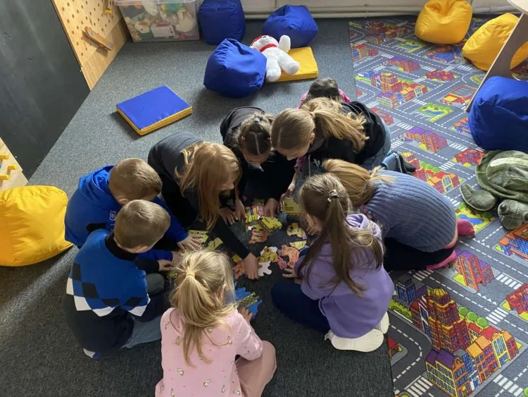 діти розвиваючі заняття пазли