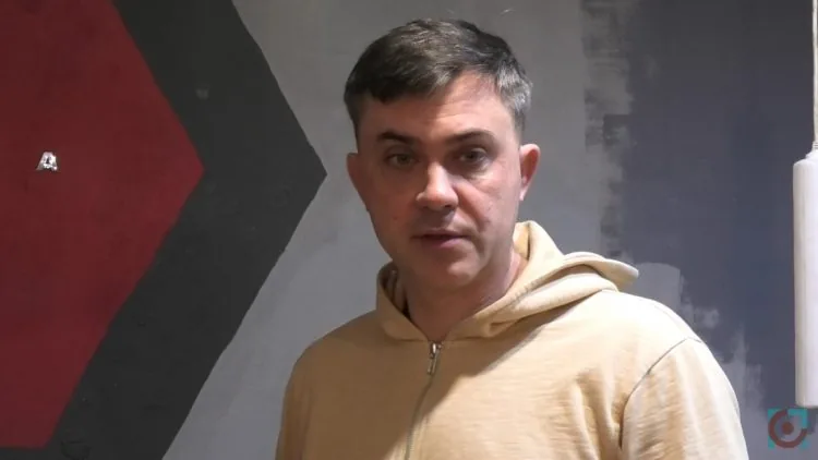 Волонтер Олег Бондарук