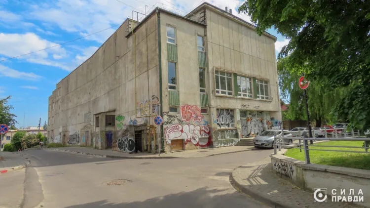 У Луцьку збираються за 46,1 мільйона гривень реставрувати "Батьківщину"