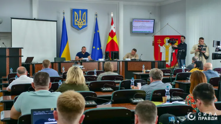 У Луцьку виконком надав житло заступнику голови облради