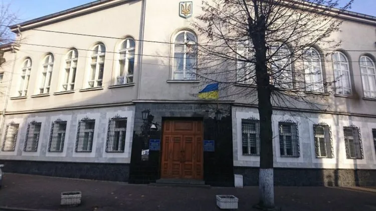 Рівненський районний суд