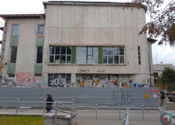Реставрація кінотеатру Батьківщина під центр для бізнесу