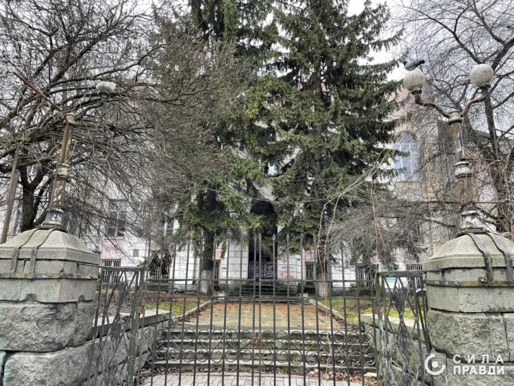 Будинок офіцерів, Земельний банк (Луцьк, ЛНТУ)