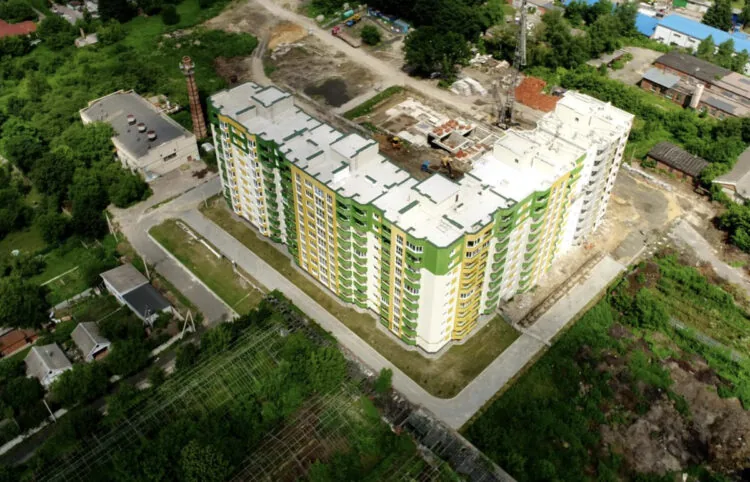 Будівництво ЖК «Зелений масив» влітку 2019 року. Фото – lun.ua