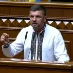 Торік народний депутат від депутатської групи "За майбутнє" Ігор Гузь виступав у Верховній Раді більше десятка разів. Скриншот з Youtube-трансляції «Телеканалу Рада» від 18 вересня 2024 року