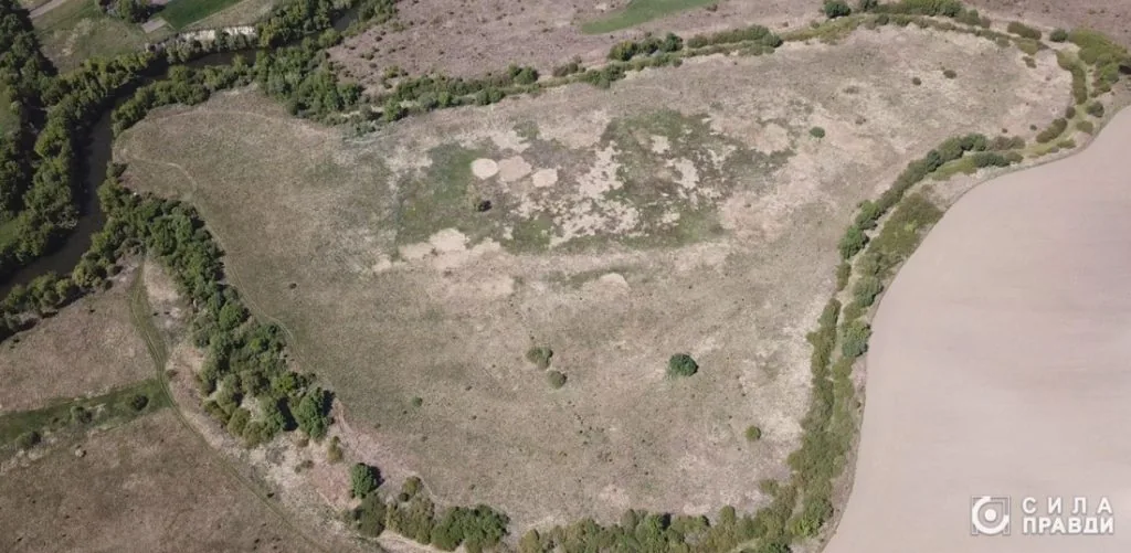 Поле, де прикордонникам роздали земельні ділянки