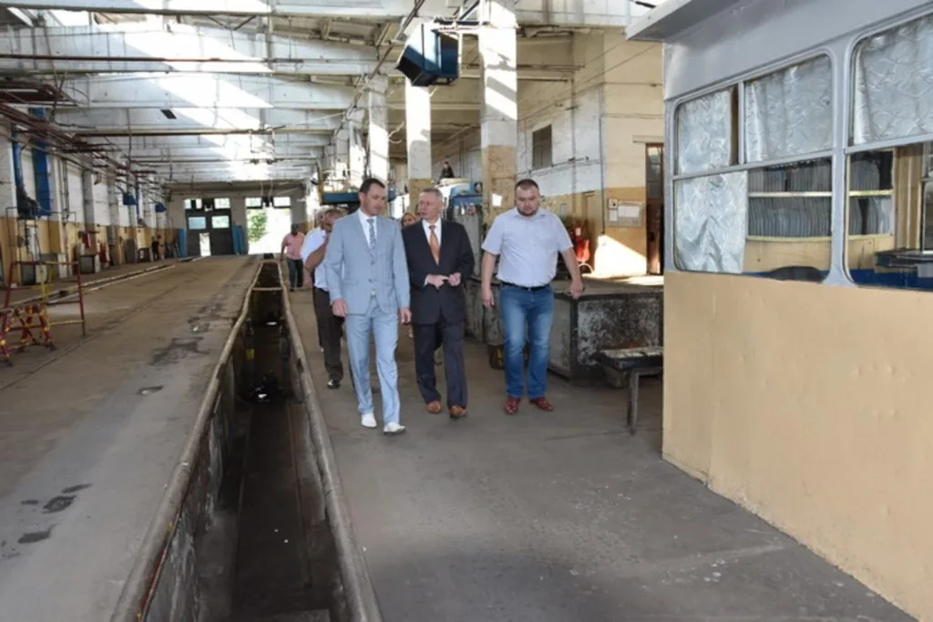 Будівля мийки на Луцькому підприємстві електротранспорту у 2016 р.