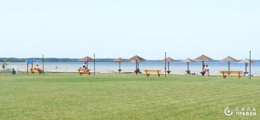 Центральний пляж Світязя