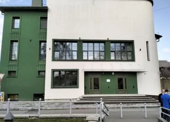 Реконструкція кінотеатру "Батьківщина" завершується. Докинули у серпні 2025го- ще 4 мільйони.