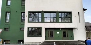 Реконструкція кінотеатру "Батьківщина" завершується. Докинули у серпні 2025го- ще 4 мільйони.