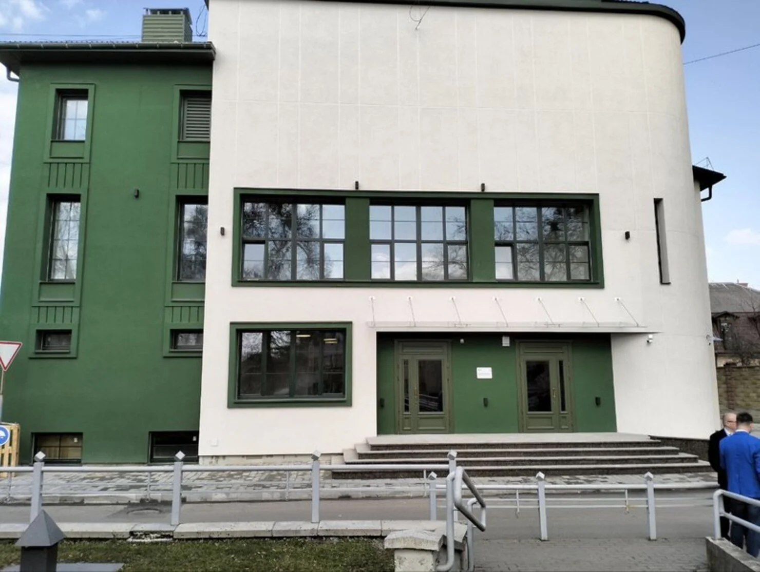 Реконструкція кінотеатру "Батьківщина" завершується. Докинули у серпні 2025го- ще 4 мільйони.