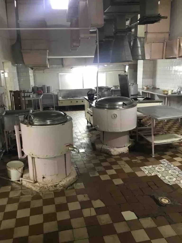 Реконструкція їдальні навчально-оздоровчого комплексу. Волинського обласного ліцею з посиленою військово-фізичною підготовкою ім. Героїв Небесної Сотні на вул. Володимирській, 137 у м. Ковелі. Джерело: dream.gov.ua.