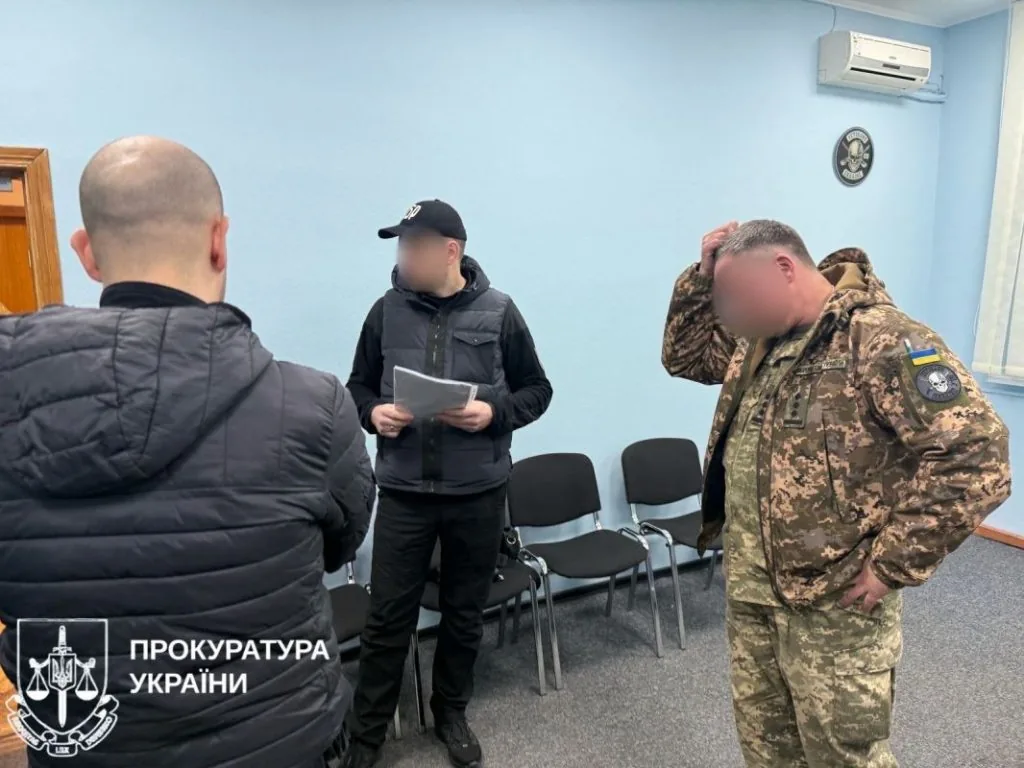Затримання ДБР в Києві огранізаторів схеми для ухилянтів у Волинському ТЦК та СП
