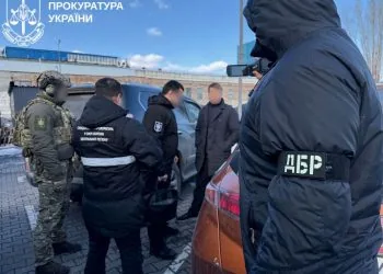 Затримання ДБР в Києві огранізаторів схеми для ухилянтів у Волинському ТЦК та СП