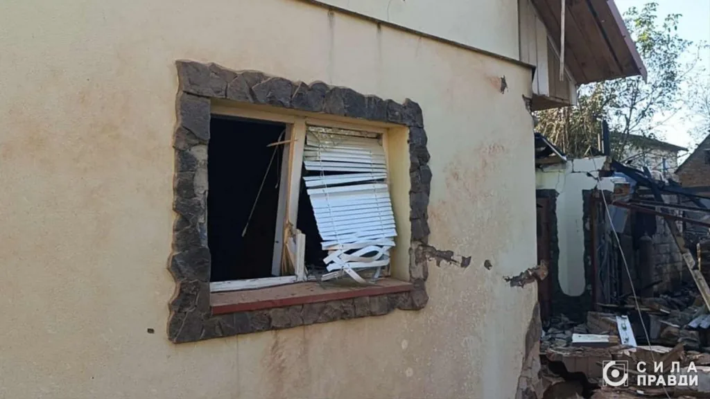 Наслідки руйнування після російської атаки на Луцьк в ніч на 3 вересня.