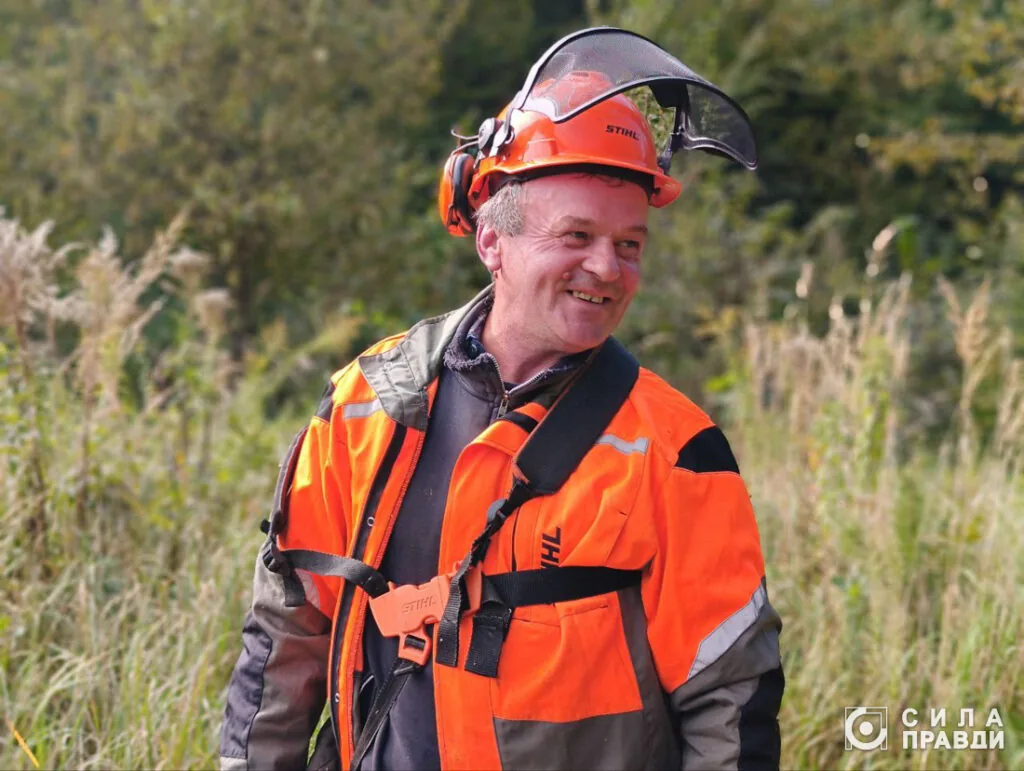 Михайло, робітник найнятий Надією Кушнір