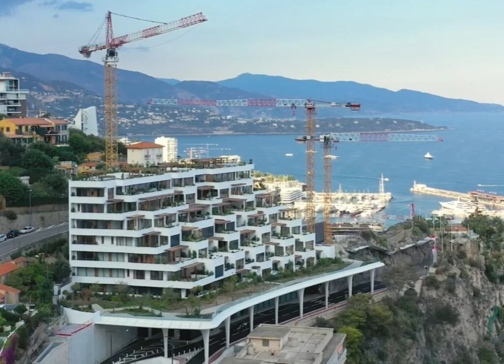 youtube.com/@SergeySander. Апартаменти Світлани Івахів у Монако.