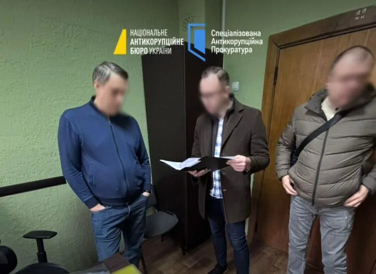 Хабар 30 тисяч доларів Федіку і Вітіву, Фото НАБУ і САП