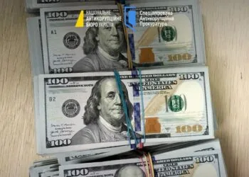 Хабар 30 тисяч доларів Федіку і Вітіву, Фото НАБУ і САП