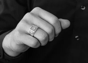 прикраса перстень печатка