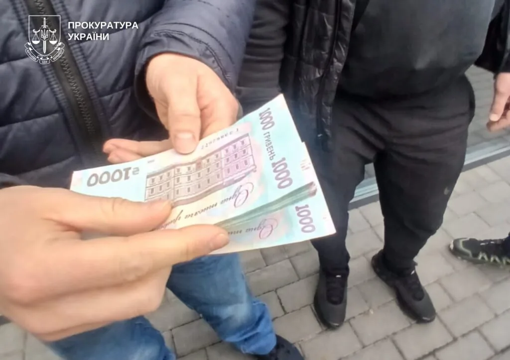 100 тисяч за «позитивну перевірку» — на Волині викрили посадовців Держпродспоживслужби