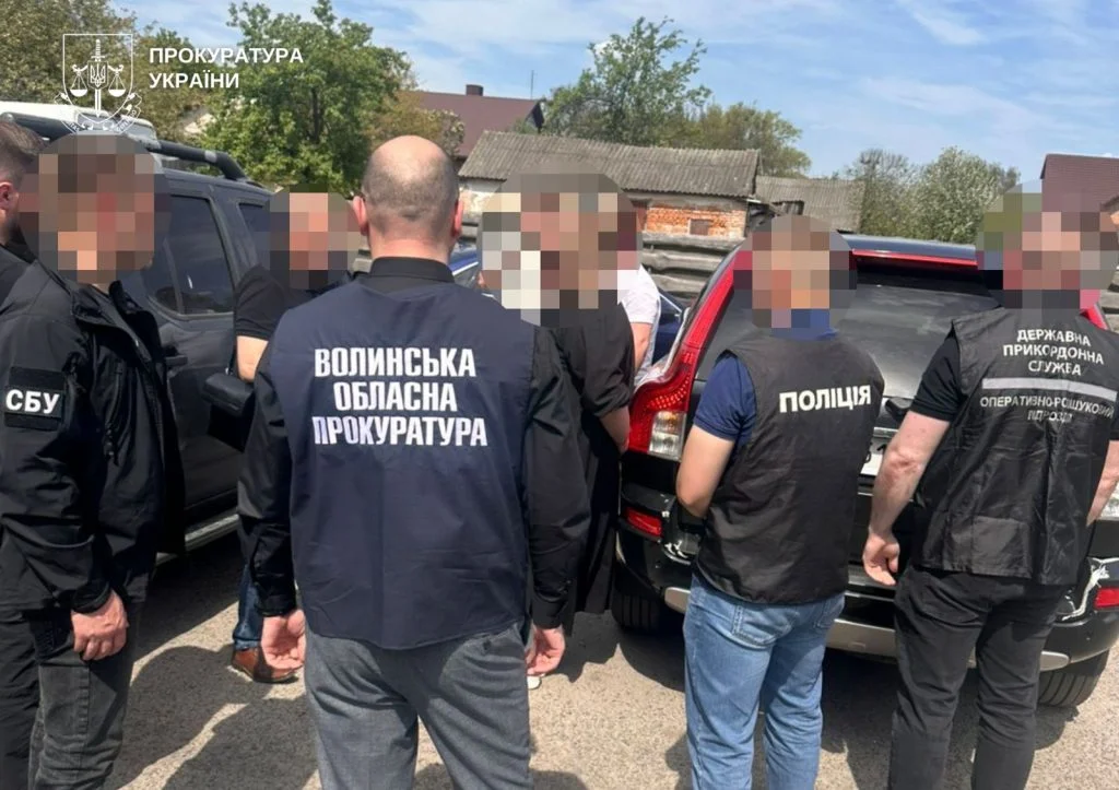 До 15 тисяч доларів за фіктивну інвалідність: на Волині поліцейські викрили організовану групу лікарів та посередників