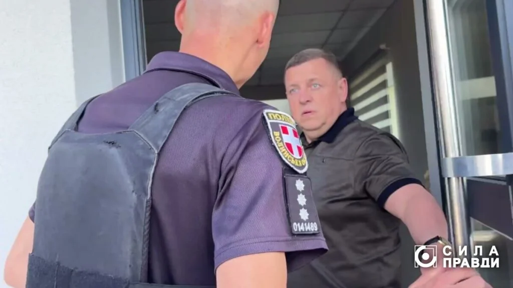 На Волині депутат Юнак напав на журналістів «Сили правди» і викрав у них телефон