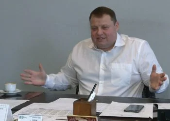 Посадовець ГУ ДПС у Волинській області Володимир Дяк задекларував нову квартиру дружини за майже 4 млн грн
