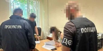 На Волині ексдиректорку Служби місцевих автодоріг взяли під домашній арешт через підозру в розтраті держкоштів