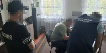 Депутату Луківської селищної ради та директору професійно-технічного училища № 22 селища Луків Сергію Омелюху повідомили про підозру у службовій недбалості