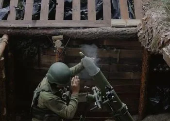 Незабаром на великі екрани вийде документальна стрічка «МОЖЕМО ВСЕ. СТАЛЕВА СОТКА» про цивільних мешканців Волині, які у 2022 році взяли до рук зброю і стали до лав 100-ї бригади Сил територіальної оборони.