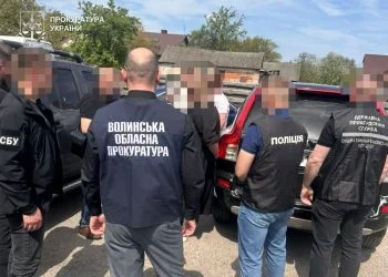 До 8 000 доларів США за фіктивну інвалідність для ухилянтів: трьом волинянам повідомлено про підозру у вчиненні злочинів у складі організованої групи