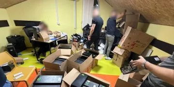 У Луцьку викрили кол-центр із щомісячним доходом понад 500 тисяч доларів