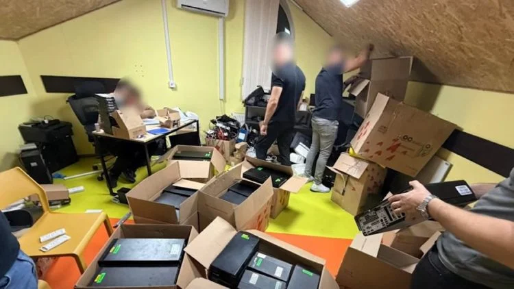 У Луцьку викрили кол-центр із щомісячним доходом понад 500 тисяч доларів