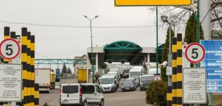 Міжнародний пункт пропуску на кордоні з Польщею